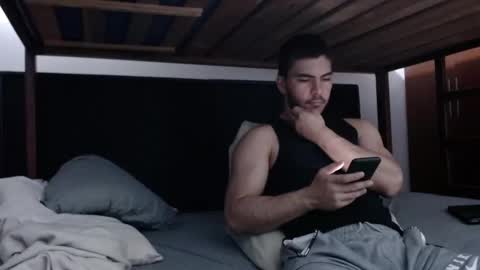 alexsb1998 online show from February 4, 2025, 4:48 am