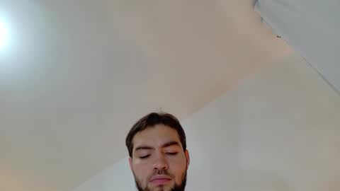 Snapshot of alextwunkk chatting on October 29, 2025, 2:47 am Alex online show from October 29, 2025, 2:47 am