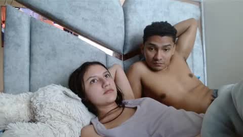 alex y luisa online show from March 12, 2025, 6:22 pm