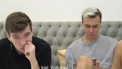 AlexDimaIgor online show from November 20, 2025, 7:57 pm