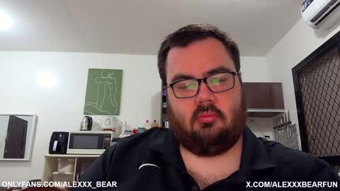Snapshot of alexxxbear chatting on February 22, 2025, 4:29 am alexxxbear online show from February 22, 2025, 4:29 am