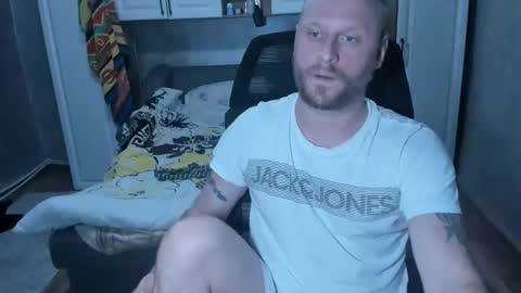 alexyno2022 ONLYFANS online show from December 17, 2025, 8:26 pm