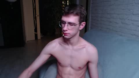 Alfie online show from September 27, 2025, 3:33 am