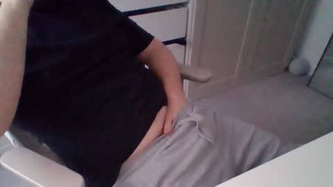 Snapshot of alfo267 chatting on January 13, 2026, 2:44 pm WorkFromHomeFun online show from January 13, 2026, 2:44 pm