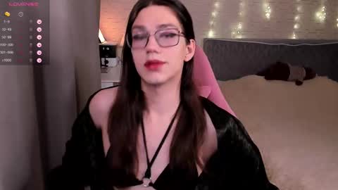 Alfreda online show from September 14, 2025, 10:36 am