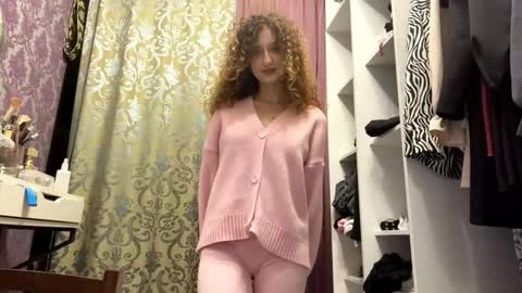 Snapshot of alfredaspagnolo chatting on November 14, 2025, 6:28 pm Tatiana online show from November 14, 2025, 6:28 pm