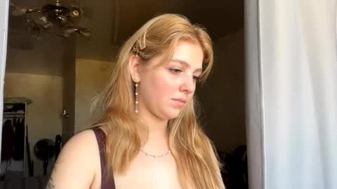 Maria online show from October 7, 2025, 7:16 am