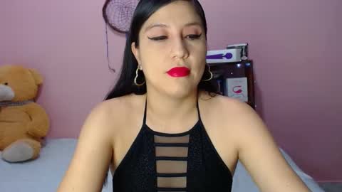 Snapshot of ali_squirt chatting on December 6, 2024, 11:22 am alixia online show from December 6, 2024, 11:22 am