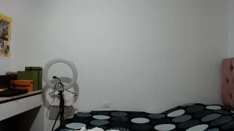 Alia  online show from November 18, 2025, 12:42 pm