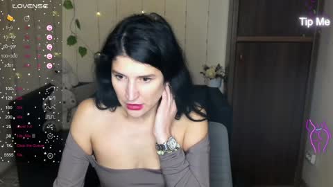 Alianna online show from January 4, 2025, 12:38 pm