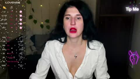 Alianna online show from January 13, 2025, 12:24 pm