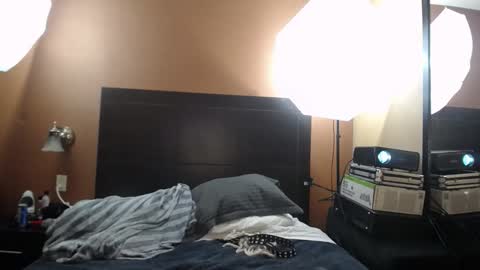 Daddy Girls online show from November 22, 2025, 4:22 am