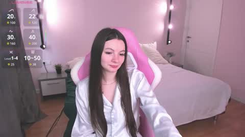 Snapshot of alic_fox chatting on October 8, 2025, 5:16 am Alice online show from October 8, 2025, 5:16 am