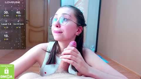 alice_and_james online show from March 6, 2025, 10:47 pm