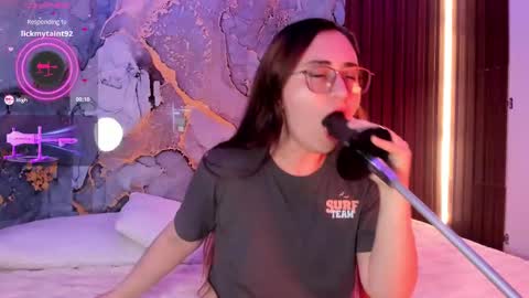 Mey online show from October 6, 2025, 3:26 am