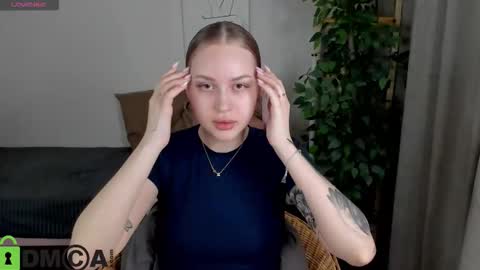 Alice online show from November 19, 2025, 10:54 pm