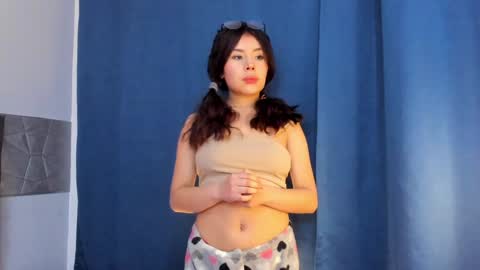 Snapshot of alice_evans_lov chatting on January 17, 2025, 7:30 am Alice Evans online show from January 17, 2025, 7:30 am