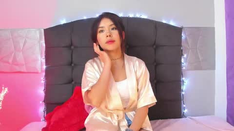 Snapshot of alice_evans_lov chatting on February 11, 2025, 9:53 am Alice Evans online show from February 11, 2025, 9:53 am