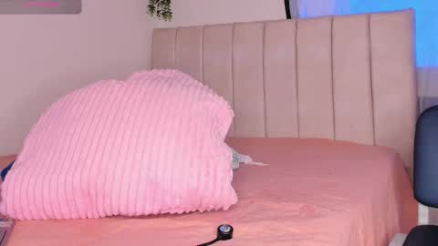 ALICE    Alice guzman online show from November 16, 2025, 4:23 pm