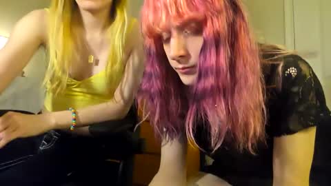 Alice Hatchette online show from May 13, 2026, 2:42 am