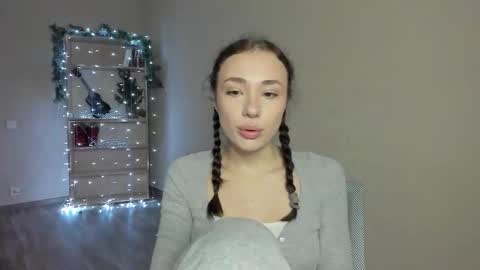 Alice online show from December 17, 2025, 5:57 am