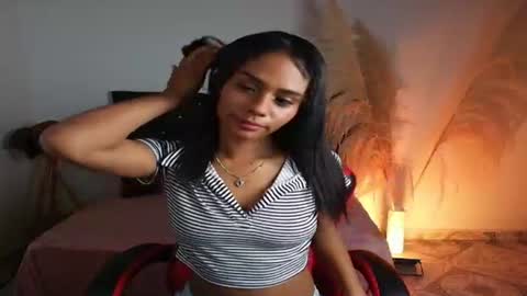 Snapshot of alice_luxx chatting on July 20, 2026, 1:02 pm alice_luxx online show from July 20, 2026, 1:02 pm