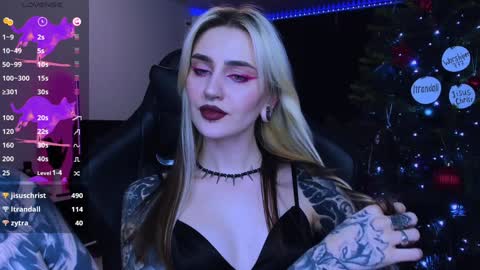 Snapshot of alice_specter chatting on December 20, 2024, 9:39 pm Alice online show from December 20, 2024, 9:39 pm