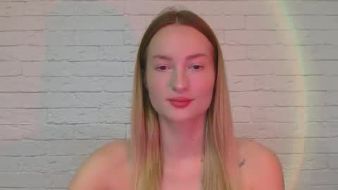 Alice online show from December 2, 2025, 2:45 pm