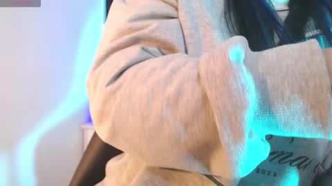 Alice online show from November 3, 2025, 5:58 pm