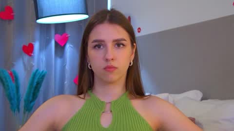Snapshot of aliceatkin chatting on June 24, 2026, 6:23 am Alice online show from June 24, 2026, 6:23 am