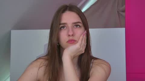 Snapshot of aliceatkin chatting on July 8, 2026, 6:18 am Alice online show from July 8, 2026, 6:18 am
