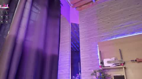 Alice  online show from February 12, 2025, 12:22 pm