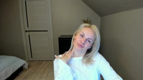 Snapshot of alicee__grace chatting on February 14, 2025, 5:46 pm Alicee online show from February 14, 2025, 5:46 pm