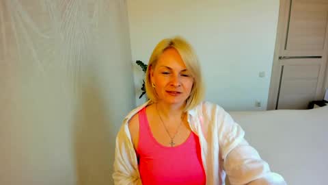 Snapshot of alicee__grace chatting on April 17, 2026, 9:34 am Alicee online show from April 17, 2026, 9:34 am