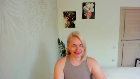 Snapshot of alicee__grace chatting on July 2, 2026, 9:26 am Alicee online show from July 2, 2026, 9:26 am