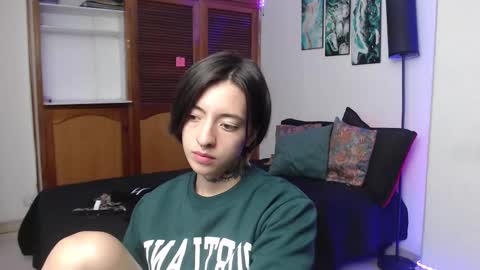 Snapshot of alicee_logan_ chatting on October 10, 2025, 1:48 am alicee_logan_ online show from October 10, 2025, 1:48 am
