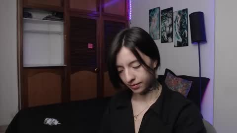 Snapshot of alicee_logan_ chatting on October 15, 2025, 1:50 am alicee_logan_ online show from October 15, 2025, 1:50 am