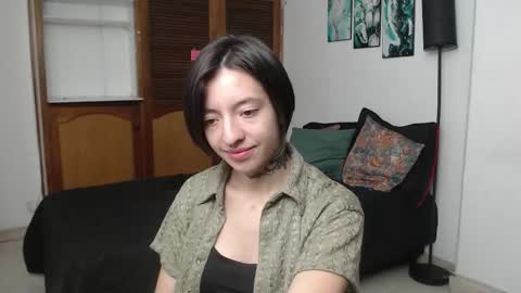 alicee_logan_ online show from October 27, 2025, 1:31 am