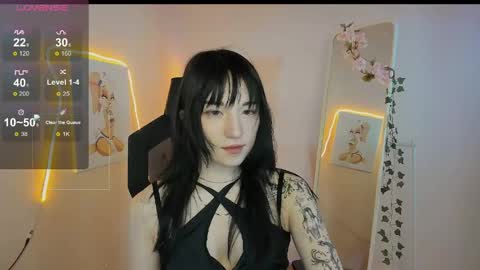 Snapshot of aliceeinwonderlanddd chatting on May 10, 2026, 2:06 am Alice online show from May 10, 2026, 2:06 am