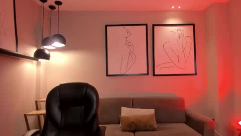 Alice online show from October 29, 2025, 8:21 pm