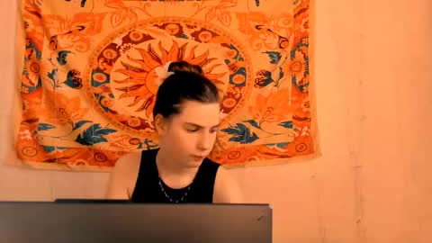 Alice online show from March 26, 2026, 5:24 am