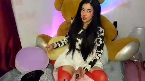 Snapshot of alicekingdom chatting on November 21, 2025, 12:32 am Alicekingdom online show from November 21, 2025, 12:32 am