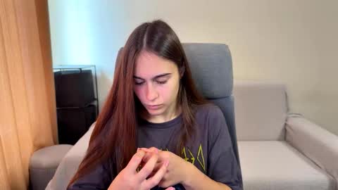 alicekollt online show from October 3, 2025, 10:23 am