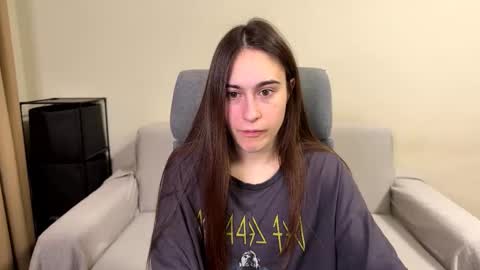 alicekollt online show from March 18, 2026, 8:45 pm