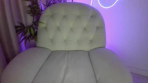 AliceLevine online show from March 13, 2026, 5:25 am