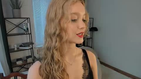 Serena online show from March 5, 2026, 12:01 pm