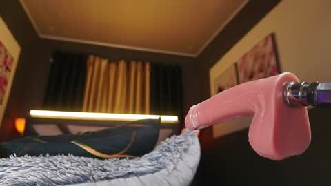 alicetaylor_1 online show from March 11, 2026, 9:32 pm