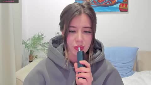 Alice online show from November 24, 2025, 5:34 pm