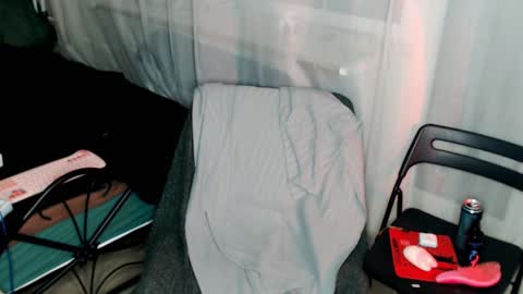 Snapshot of alicewinchesterr chatting on January 14, 2025, 1:06 pm Alice online show from January 14, 2025, 1:06 pm