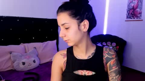 Snapshot of alicewoodville chatting on December 8, 2024, 7:00 pm Alice online show from December 8, 2024, 7:00 pm